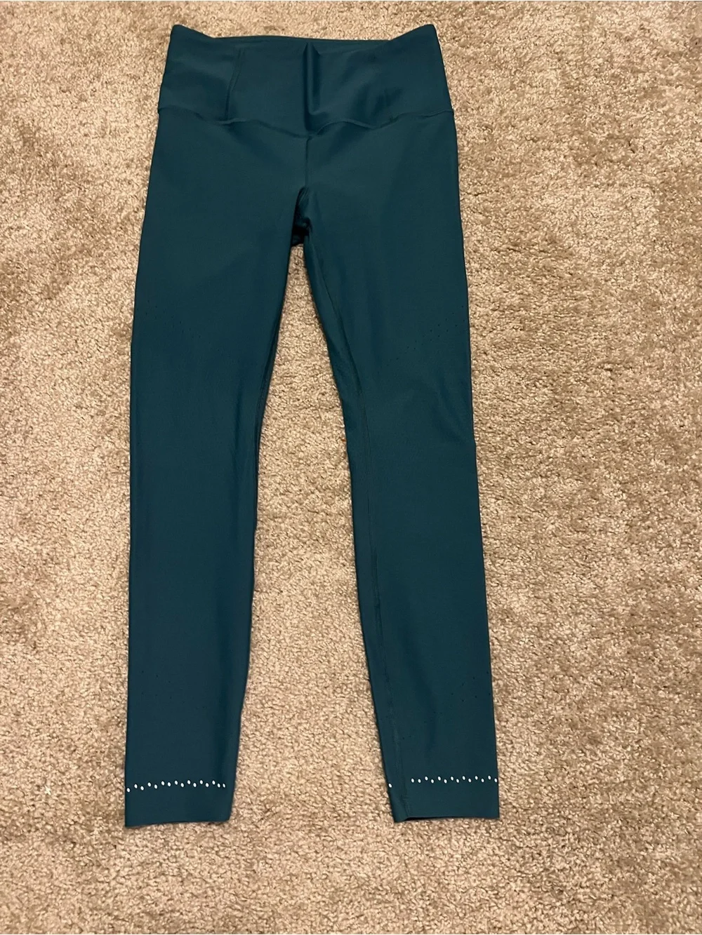 Lululemon Zoned in tight 27” night diver $148 size 10